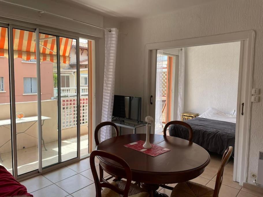 Studio A Sanary-Sur-Mer Avec Balcon A 200M Du Port Exteriör bild